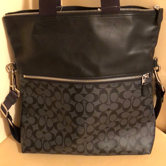 COACH men’s fold over crossbody leather Bag NWT - Picture 4 of 4